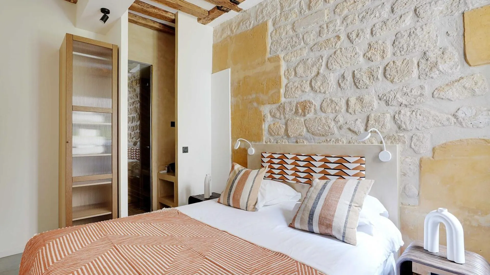 Spacious Apartment - 4Br-10P - Place Des Vosges Παρίσι 0*,  Γαλλία