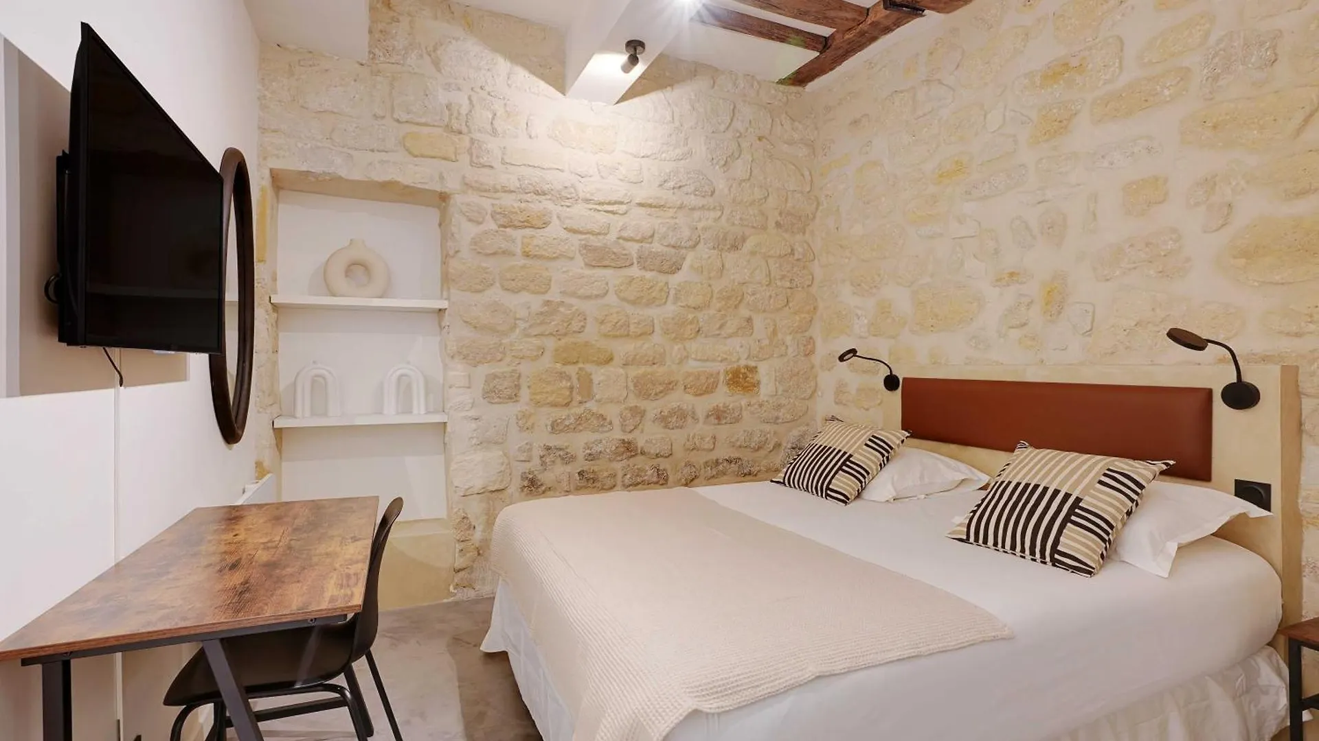 Spacious Apartment - 4Br-10P - Place Des Vosges Paryż