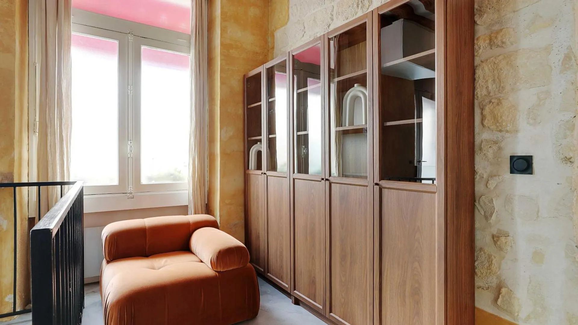 Spacious Apartment - 4Br-10P - Place Des Vosges Paris France