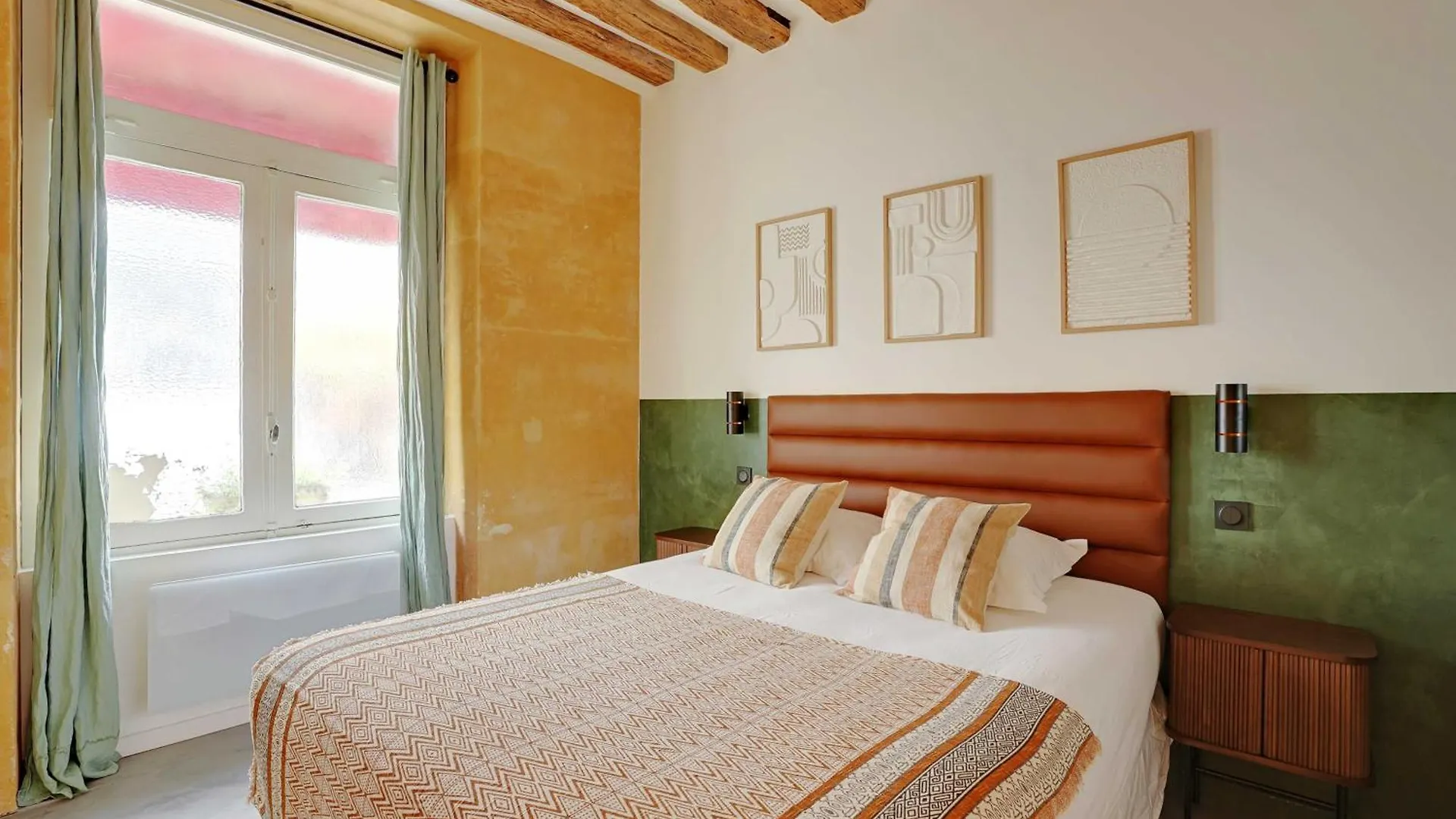 Spacious Apartment - 4Br-10P - Place Des Vosges Paryż
